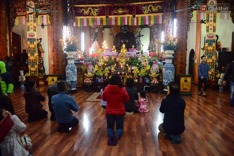 Phong tục đi lễ chùa đầu năm của người Việt